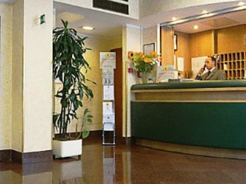 Aparthotel Residence Desenzano Milan