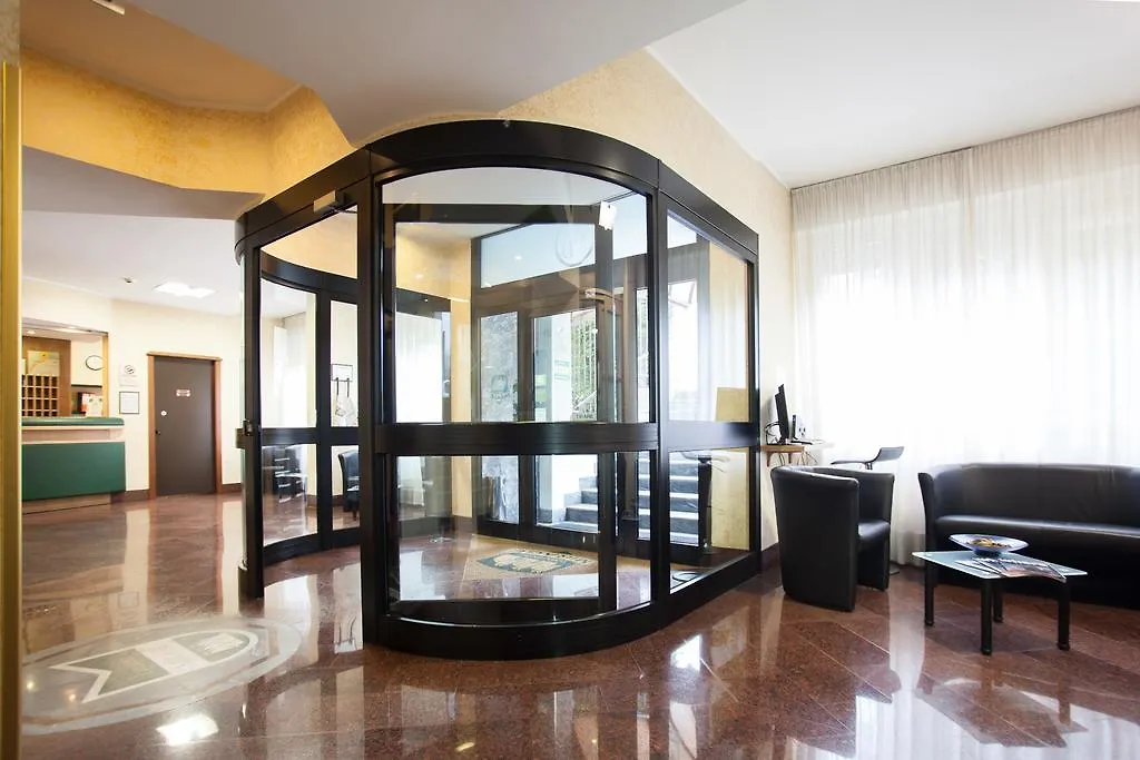 *** Aparthotel Residence Desenzano Milan Italy