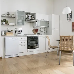 https://lovely-sempione-apartment.italymilanhotels.net