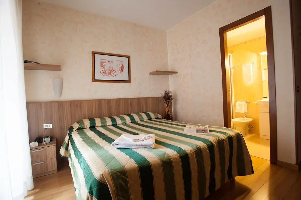 Aparthotel Residence Desenzano Milano